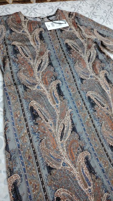 Продам новое платье