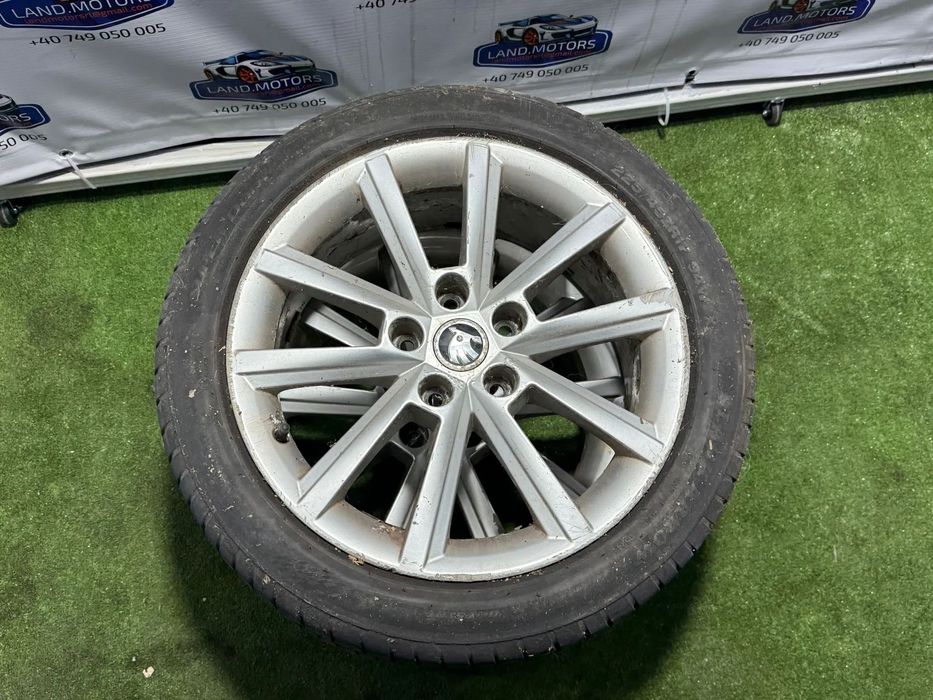 JANTE SKODA R17 / 5x112 / SUPERB 2 / 225 /45 ZR17 94W XL / 7JX17H2 ET49 / 3824+ CAUCIUCURI (X4)
