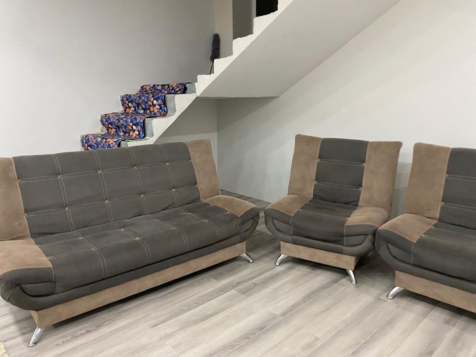 Продам диван с креслом