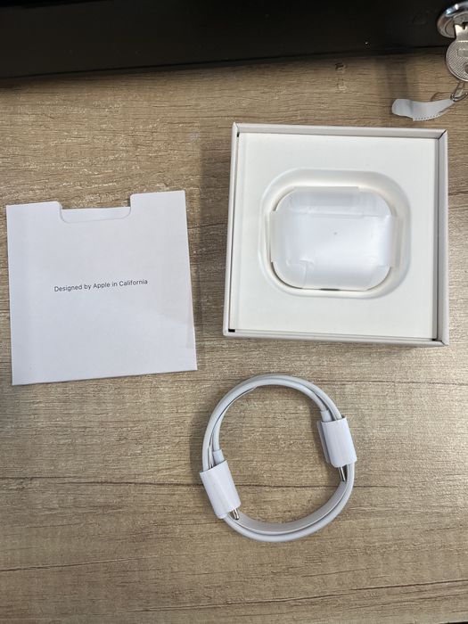 Продам airpods 3