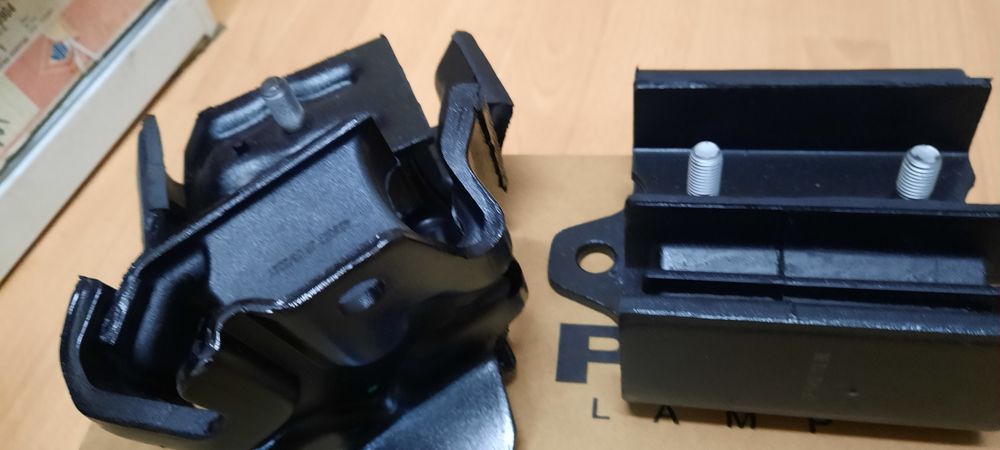 Тампони двигател и скорости за Нисан Терано