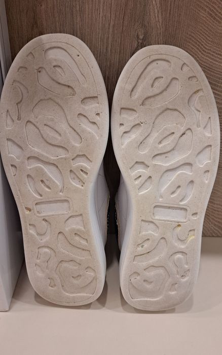 Дамски кецове GAUDI