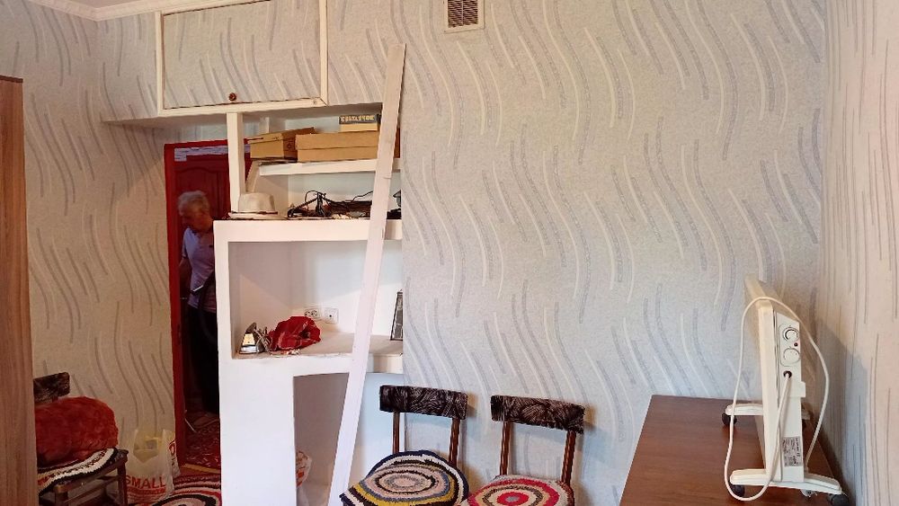 Продаётся 2х ком. кв. в 11мкр дом 12