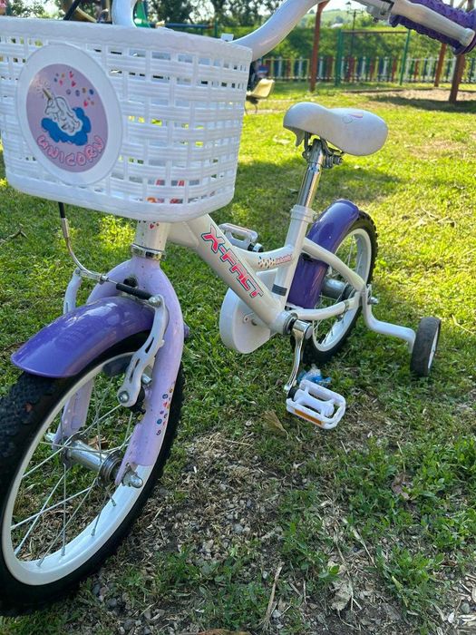 Bicicleta fetita 14" de  3-4ani