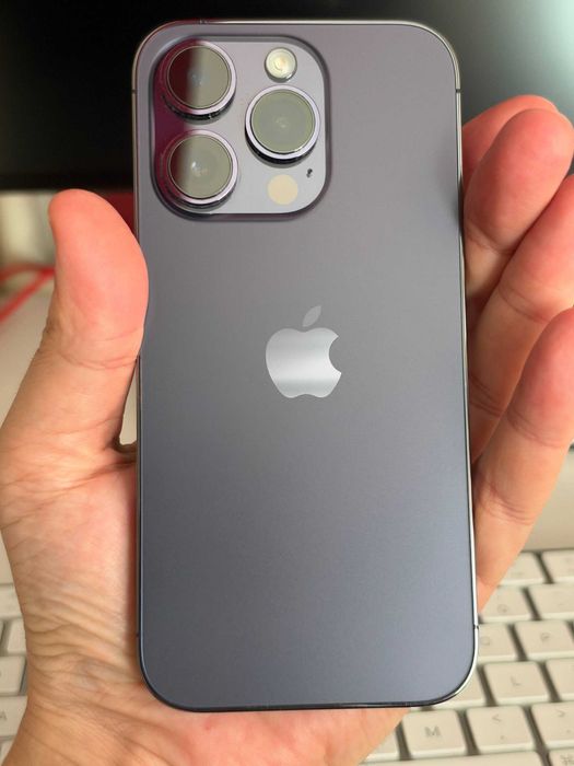 Apple iPhone 14 Pro 256 GB Deep Purple + 2 калъфа