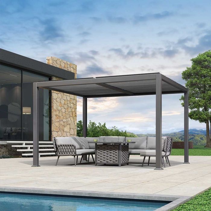 Pergola bioclimatica motorizata cu lamele mobile si lumini LED