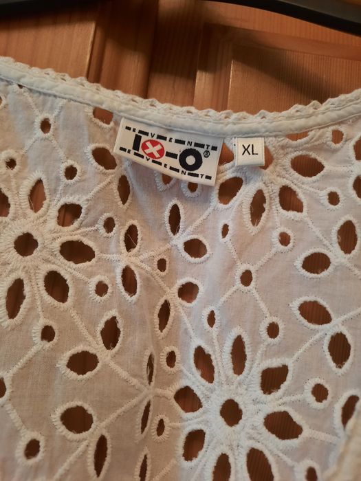 Bluza din bumbac cu broderie mărimea XL