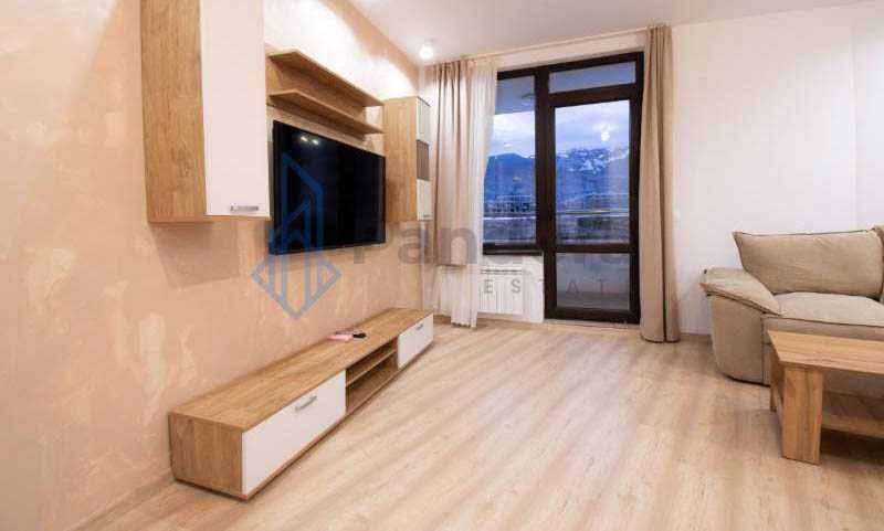 Дава се под наем Тристаен апартамент в София, Студентски град - 95 кв.м за 750 € - Снимка #1