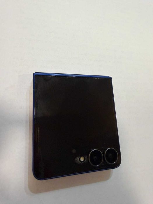 Samsung Galaxy Z Flip 7 ,256GB