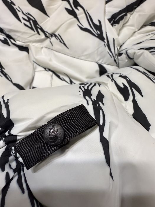 Geaca The North Face M/L /Xl noua/new