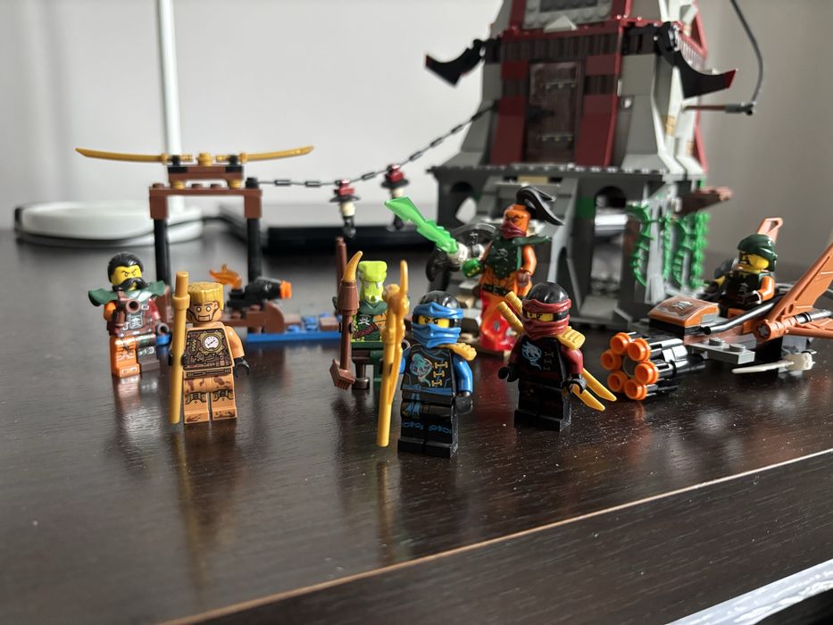 LEGO Ninjago The Lighthouse Siege 70594