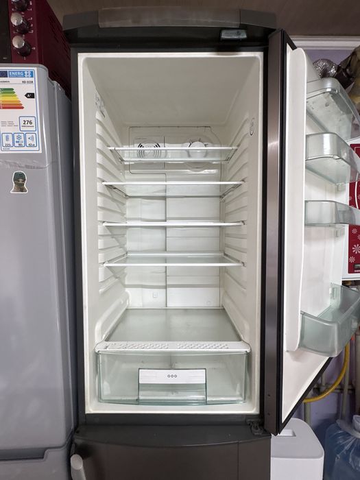 Холодильник Elextrolux 2м