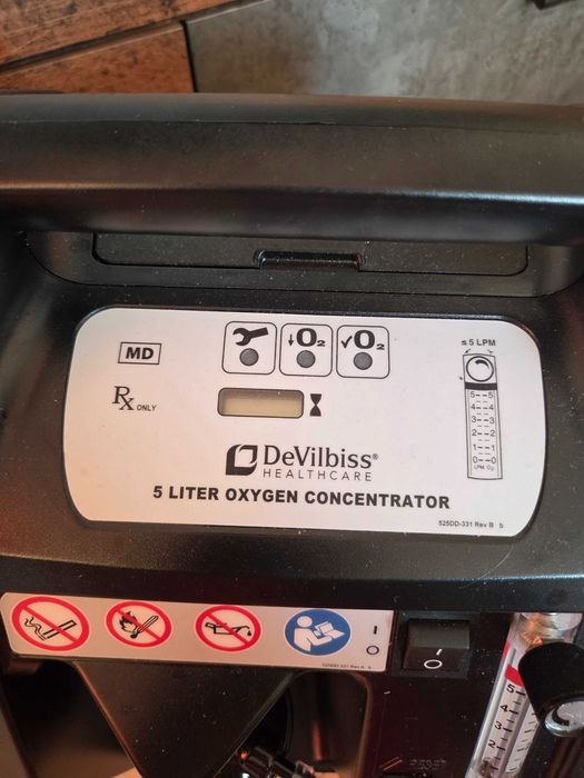 Кислороден концентратор Апарат за дишане DeVilbiss Compact 525KS, 5 литра + балон