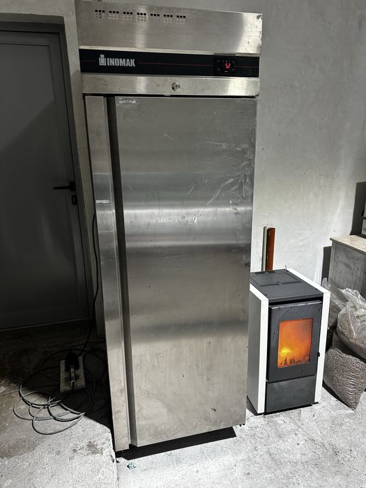 Професионален хладилник