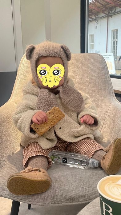 Căciulă-fular handmade