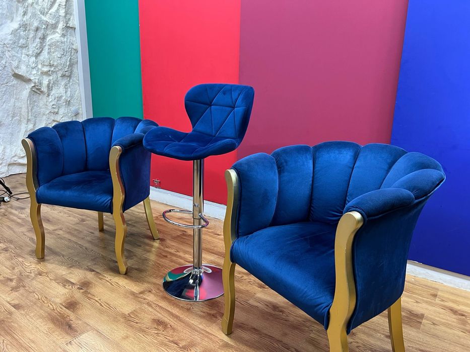 Yumshoq mebel sotiladi