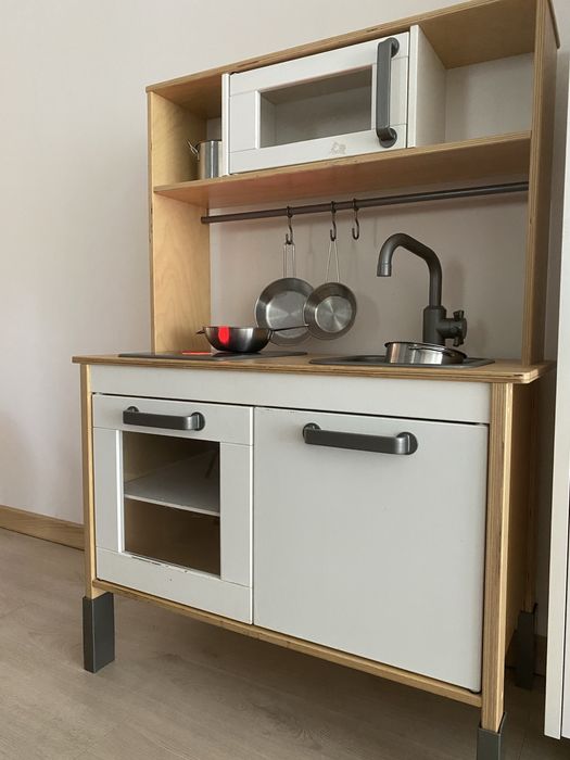 Bucatarie cu vase copii ikea