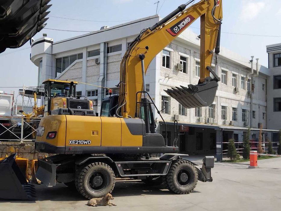Ғилдиракли экскаватор XCMG XE210WD