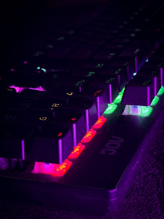 Mexanik klaviatura, механическая клавиатура