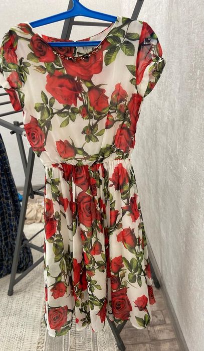 Женский одежда в хорошем состоянии