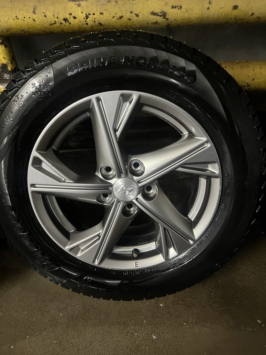 Продается шина вместе дисками на 16 KIA Hyundai
