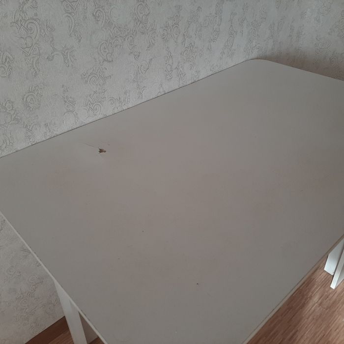 Продам кухонный стол