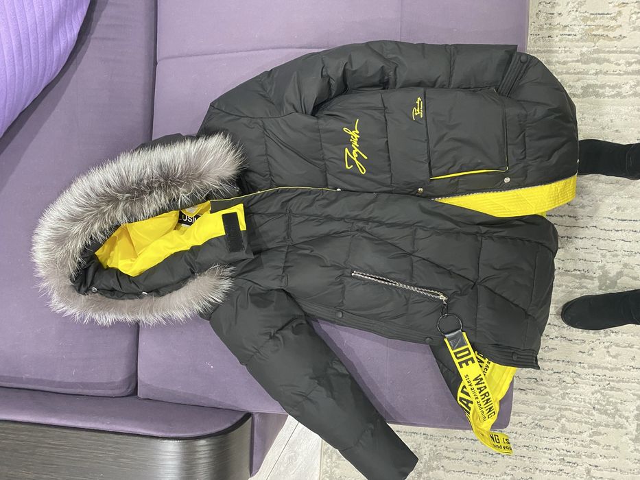 Продам зимнию куртку