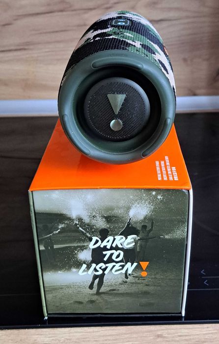 JBL Charge 5 колонка