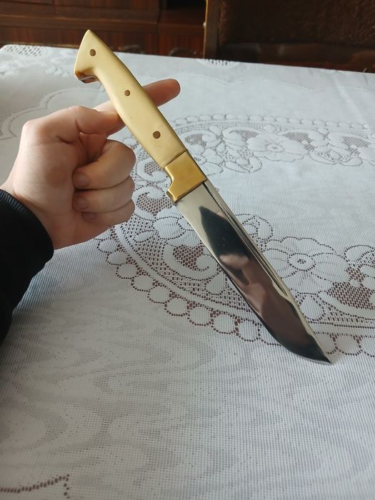 Касапски ловен нож дръжка чемшир