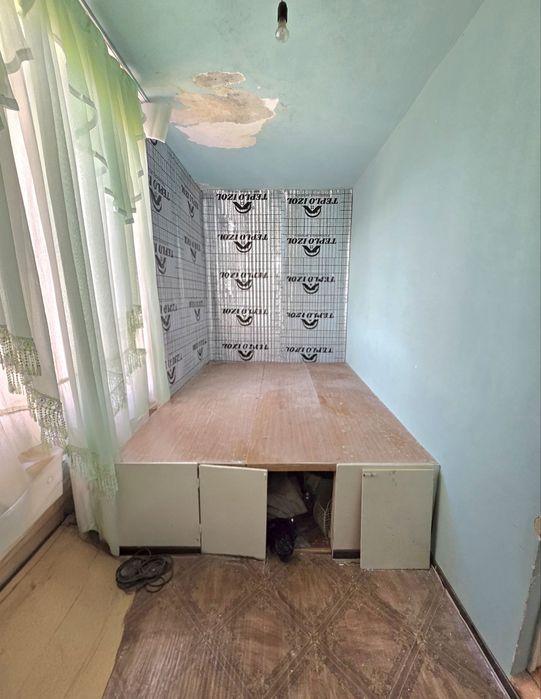 феруза Массив Продаётся квартира 1/4/4 балкон 2х6 Можно под Ипотеку