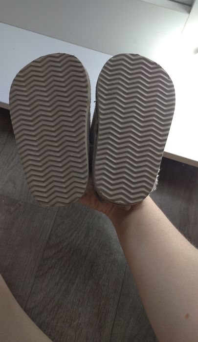 Детская обувь зимняя ботинки угги