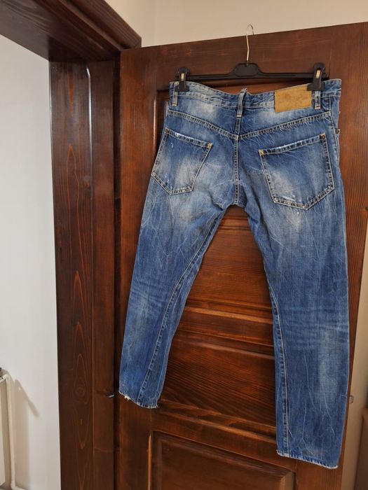 Blugi Disquared 2, marimea 50!