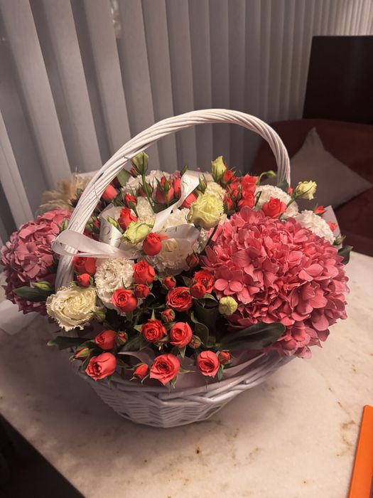 корзина цветов 25к