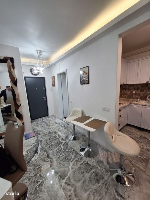 Apartament 3 camere, 2 bai, 86 mp utili, zona Avram Iancu