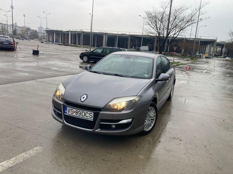 Vând Renault Laguna III