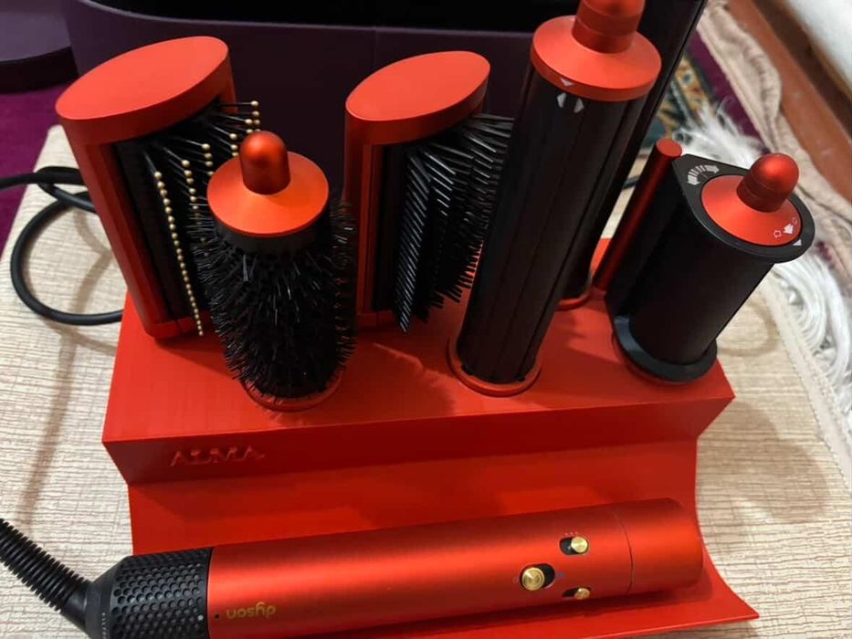 Дайсон оригинал  продам