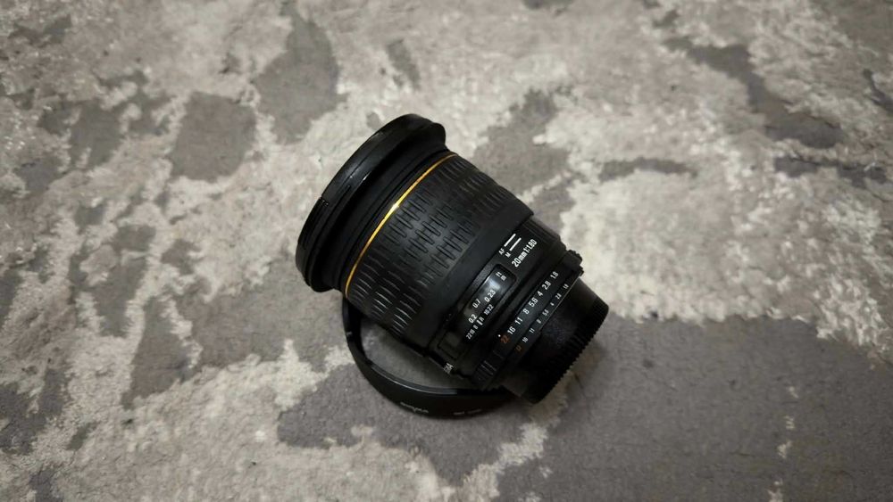 Obiectiv Sigma 20mm f/1.8 EX DG RF