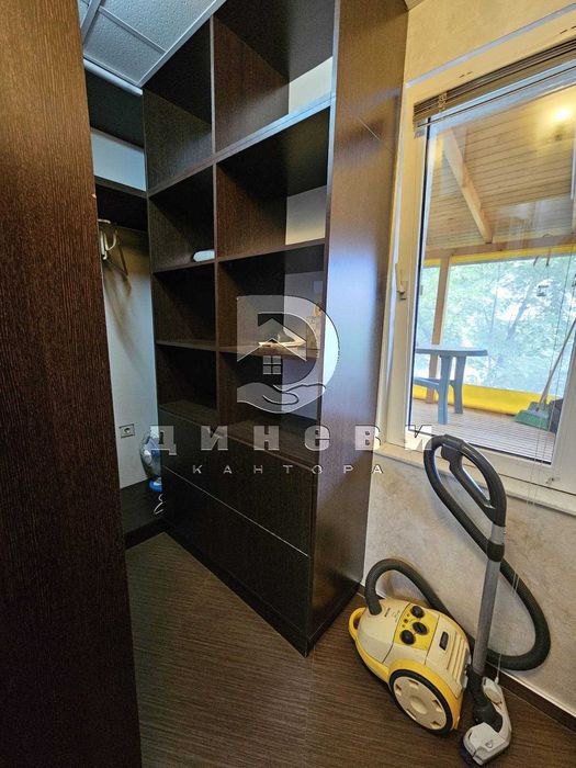 Продава се Тристаен апартамент в Стара Загора, Център - 131 кв.м за 1146 €/кв.м - Снимка #12