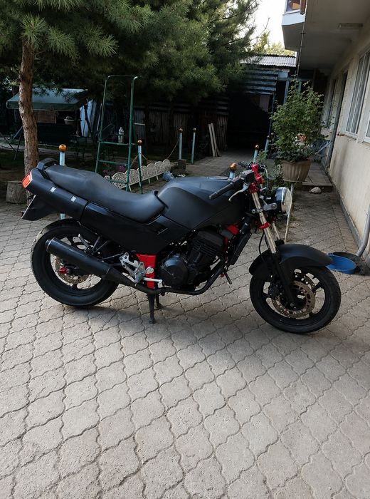 Мотоцикл Kawasaki GPX 400