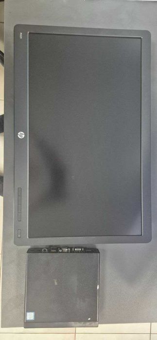 Комплект HP miniPC в комплекте HP монитор.