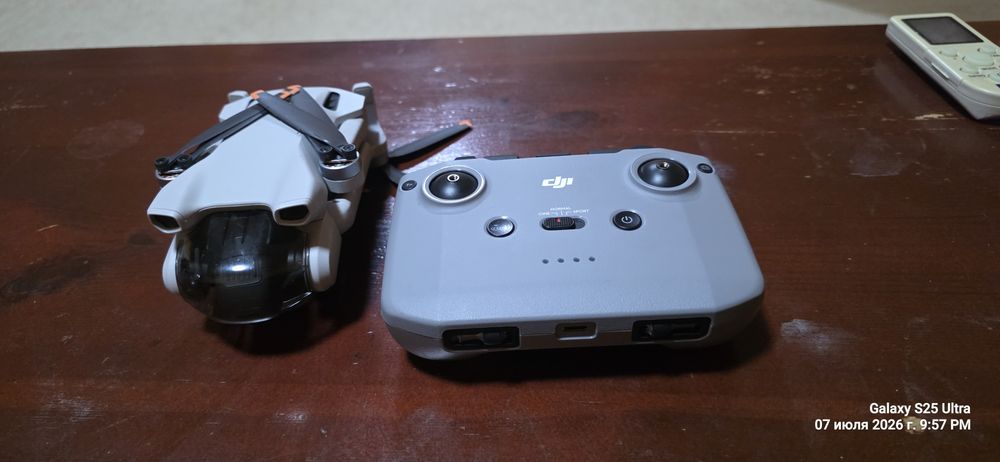 Продам дрон Dji mini 3