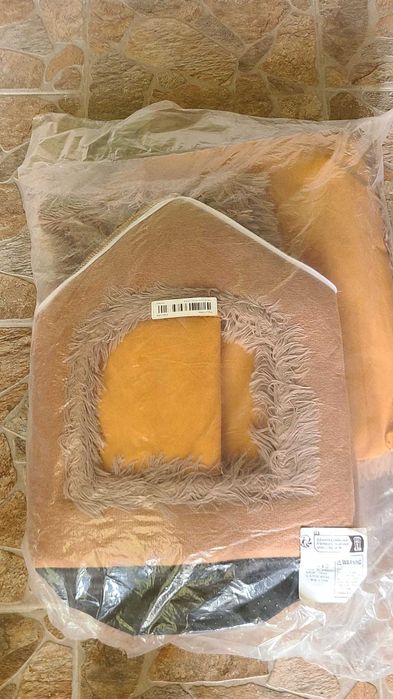 OFERTA! Casuta animale de companie / culcus caini si pisici LARGE noua