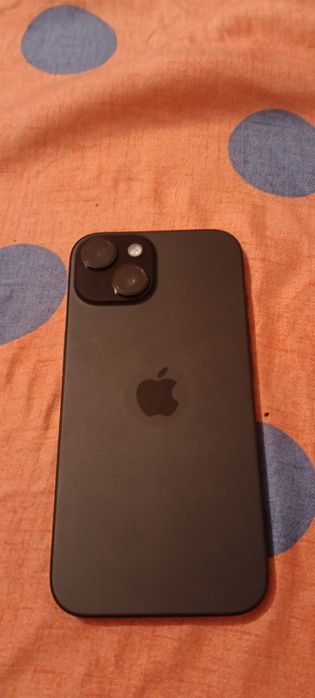 Vând urgent iPhone 15 că nou bateria 94 preț 2000 lei urgent
