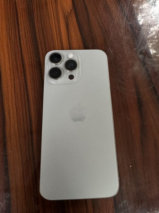 Iphone 15pro max karobka dakument bor holati ideal