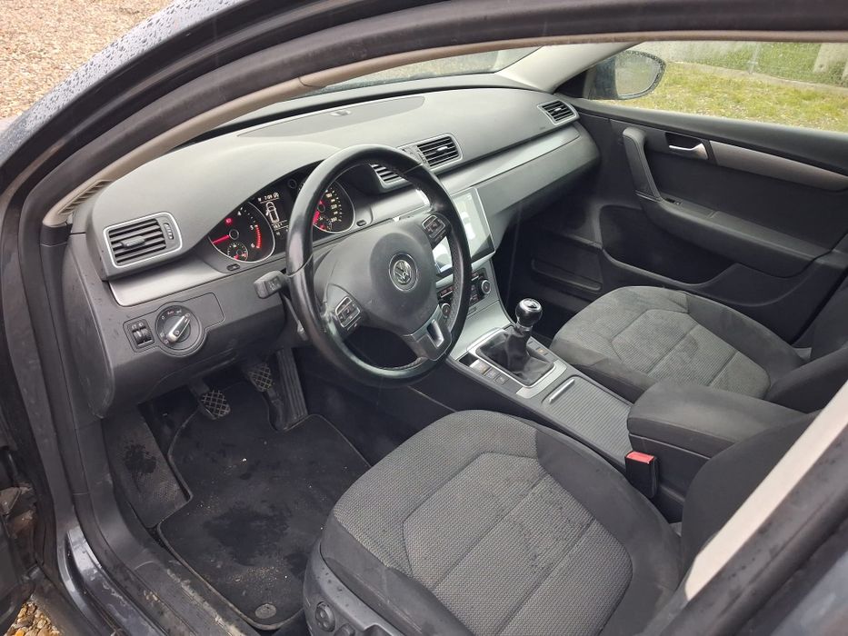 VOLKSWAGEN Passat 2011 — imagine 5
