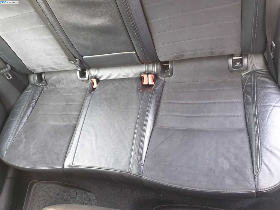 Bancheta Spate Sezut cu Spatar Semi Piele Alcantara Skoda Octavia 3 Break Combi 2013 - 2020 [K5848] [K5851]