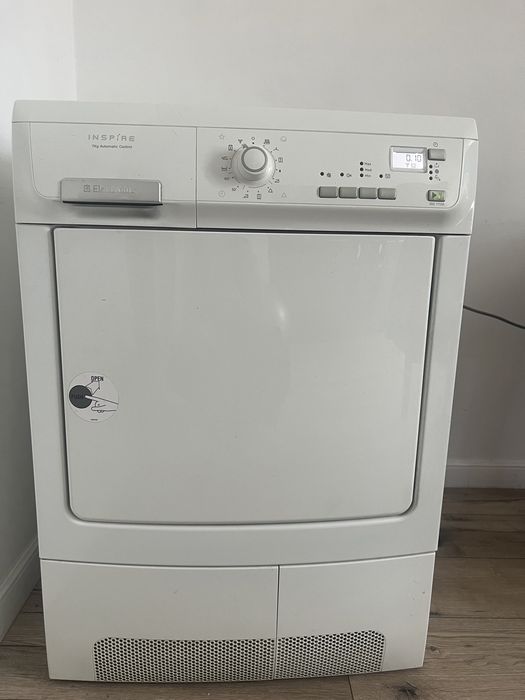 Сушильная машина ELECTROLUX