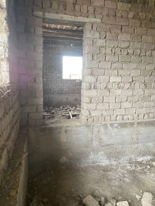 6 сотихлик 5 хонали ховли уй сотилади