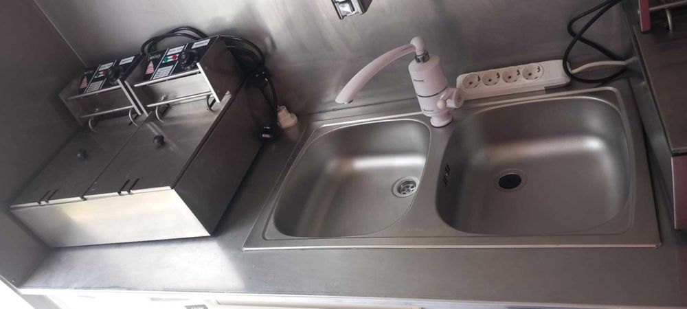 Vând Food Truck / Autorulotă Comercială Mercedes Sprinter