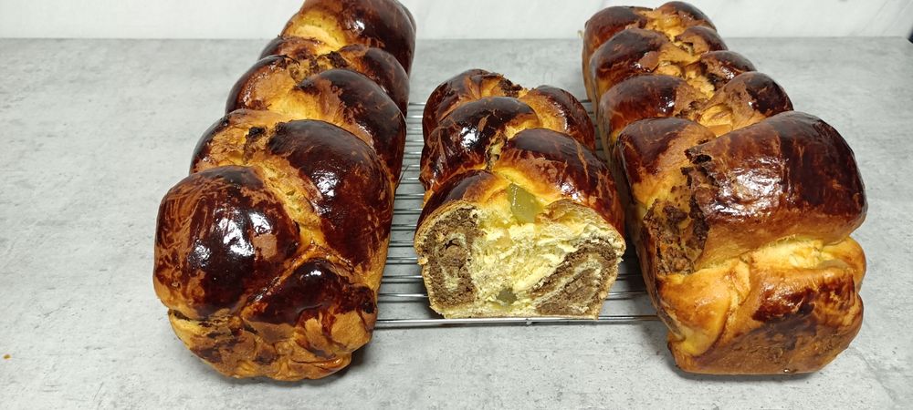 Cozonaci de casa tradiționali Românești și Babka